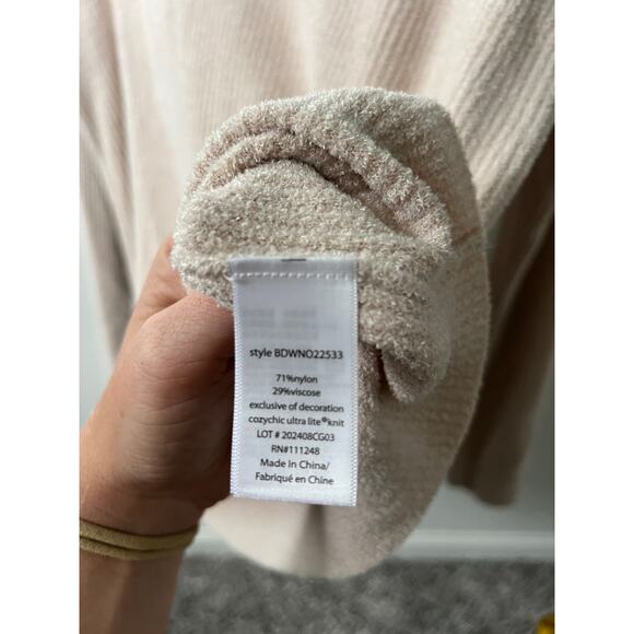 Barefoot Dreams 'cozychic' ultra lite size small - Picture 4 of 5